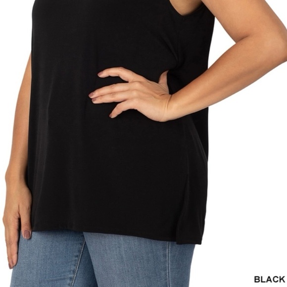 New🎉2 for $20 Plus Size Black Sleeveless Split Hem Women's Top Size 1X 2X 3X - Picture 3 of 4